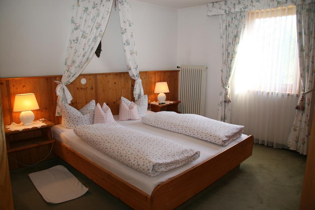 Gasthof Pension Lanzenhof Going am Wilden Kaiser Номер фото