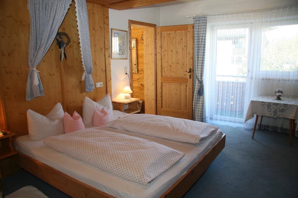 Gasthof Pension Lanzenhof Going am Wilden Kaiser Номер фото