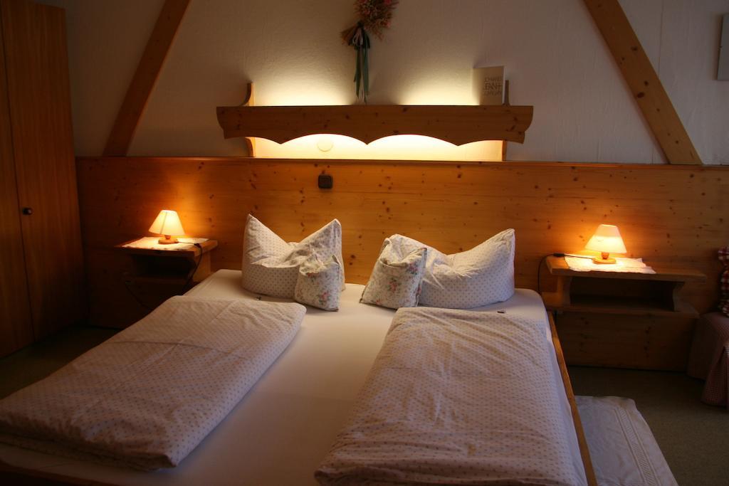 Gasthof Pension Lanzenhof Going am Wilden Kaiser Номер фото